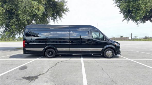sprinter limousine irving